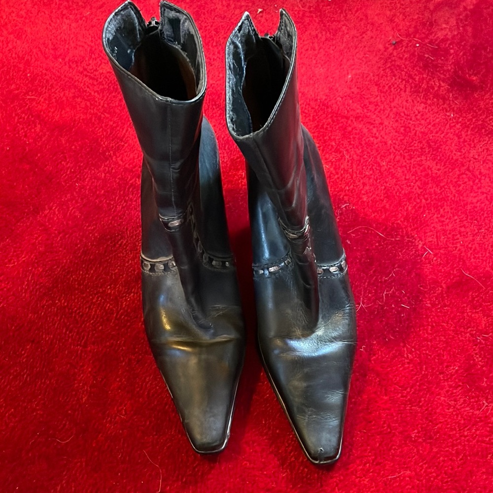 Keith leather heeled cowgirl boots